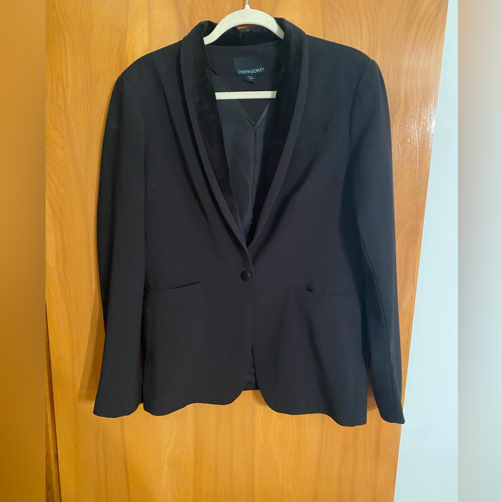 Cynthia Rowley semi over sized blazer with velvet lapel